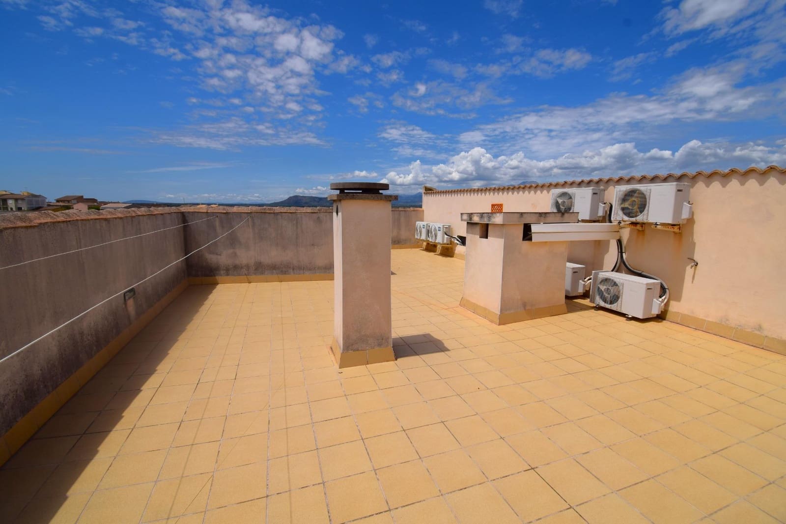 3 bedroom Flat for sale in Muro - € 358,000 (Ref: 9846625)