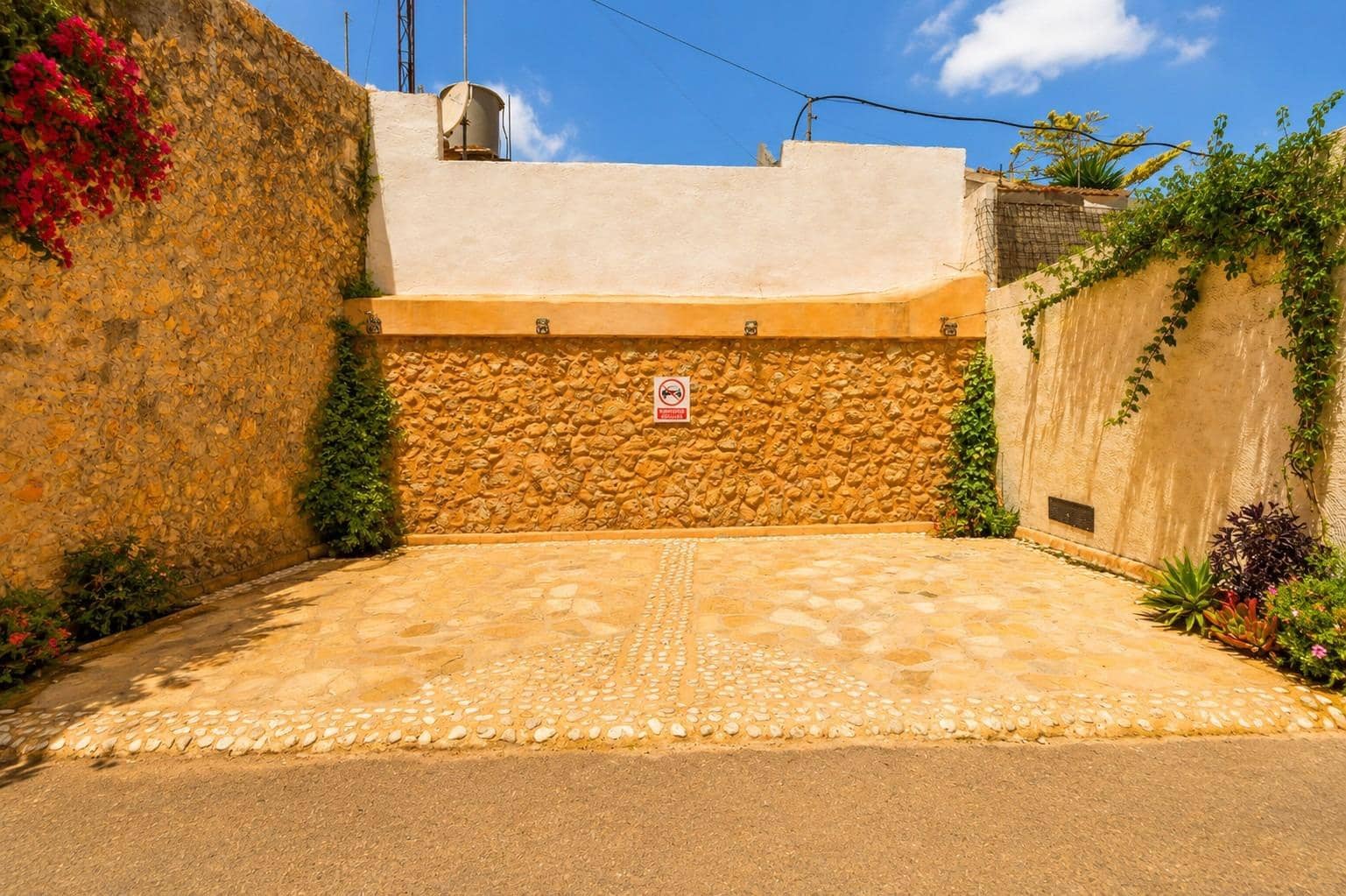 3 bedroom Townhouse for sale in Ullaro - € 650,000 (Ref: 9849622)