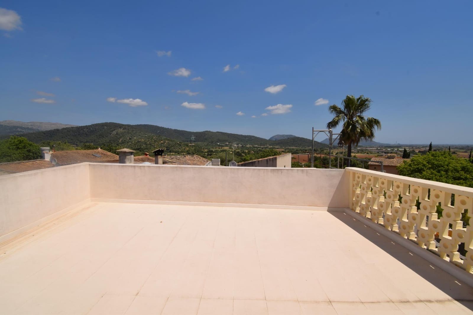 3 bedroom Townhouse for sale in Ullaro - € 650,000 (Ref: 9849622)