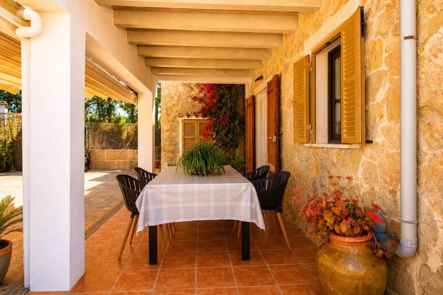 3 bedroom Finca/Country House for rent in Muro with pool garage - € 2,000 (Ref: 9862041)