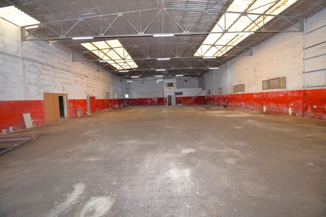 Kommersiell til salgs i Muro - € 850 000 (Ref: 9867143)