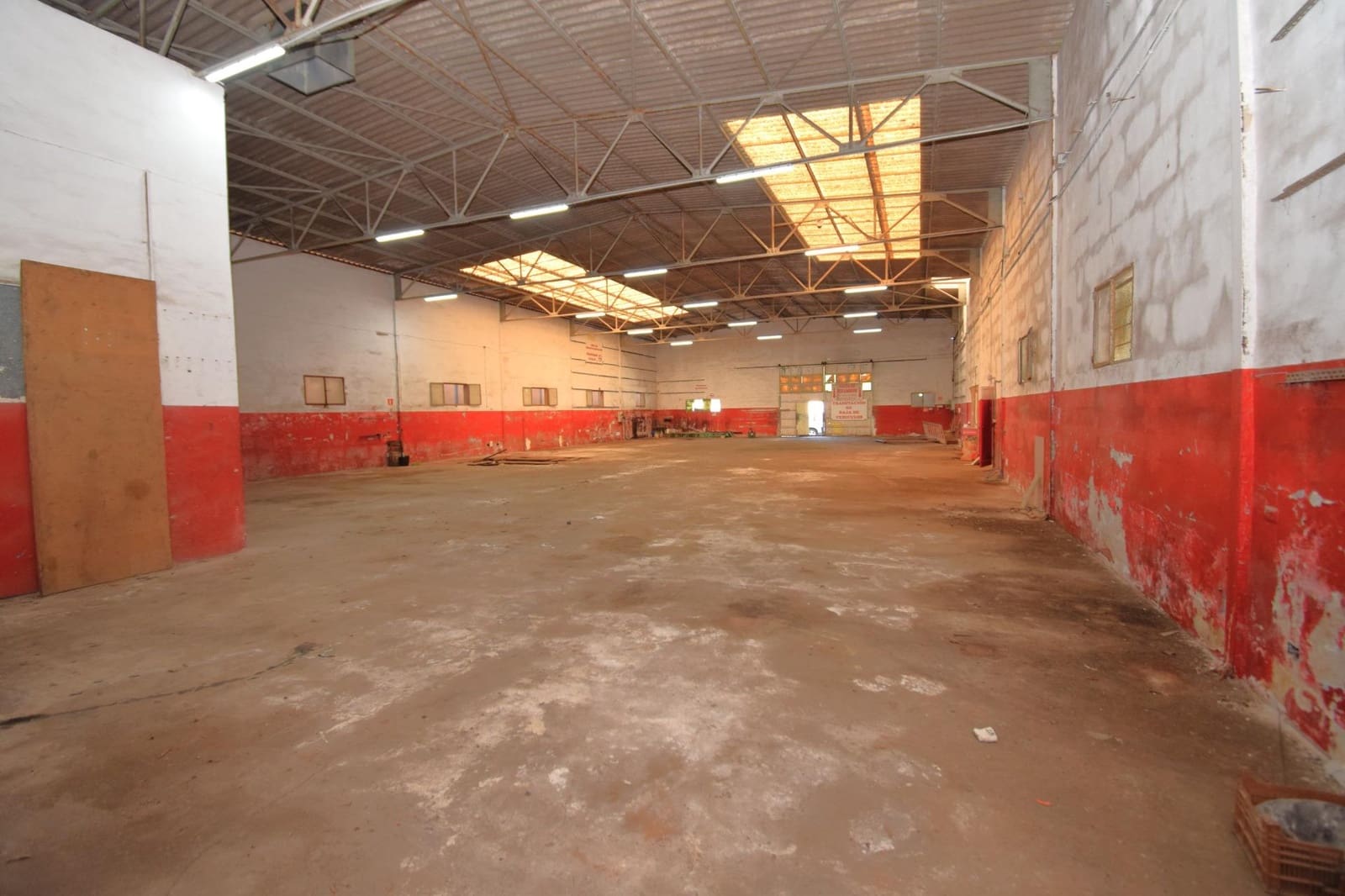 Kommersiell til salgs i Muro - € 850 000 (Ref: 9867143)