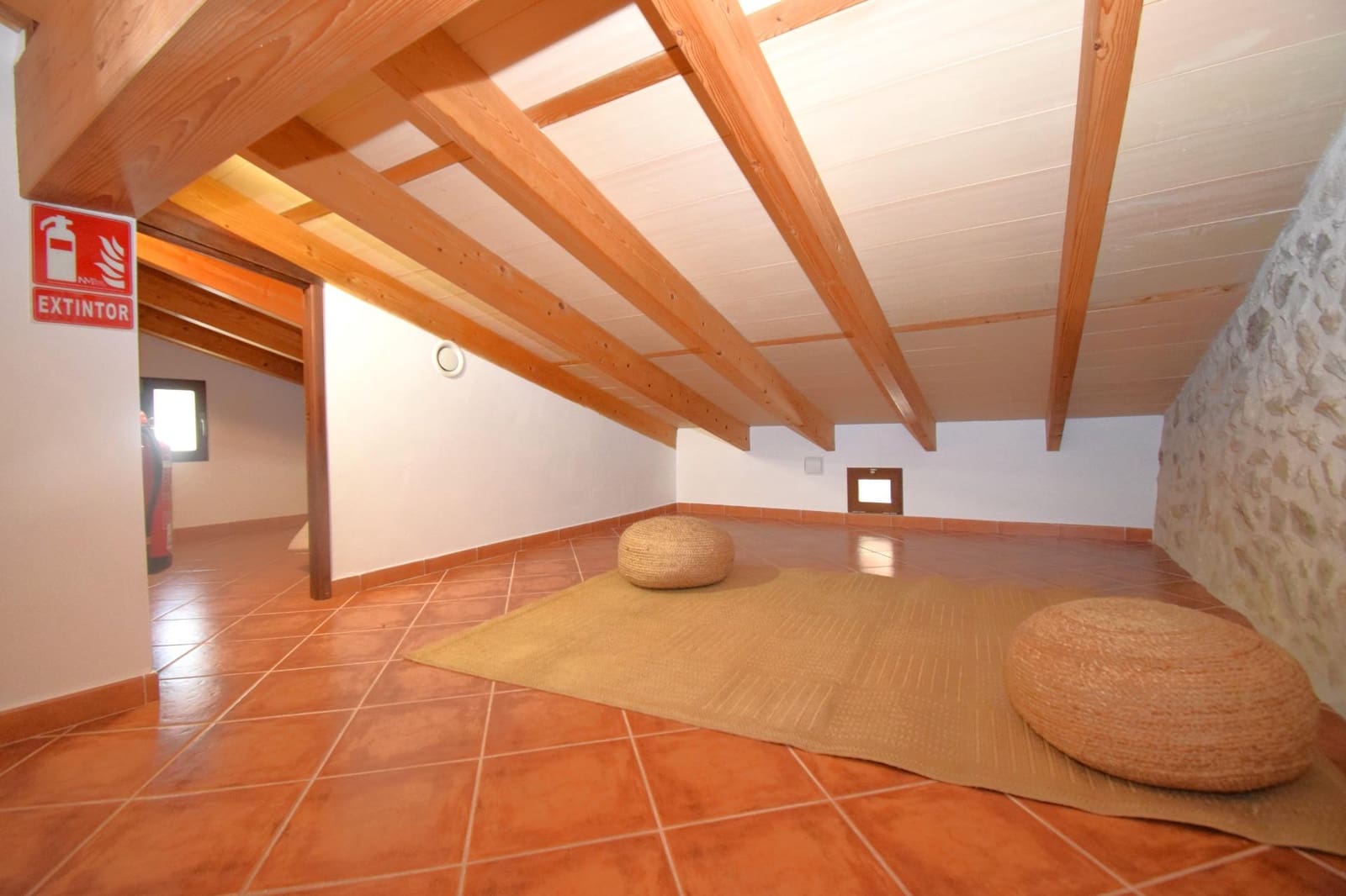 4 camera da letto Finca/Casa di Campagna da affittare in Muro con piscina - 3.000 € (Rif: 9873701)