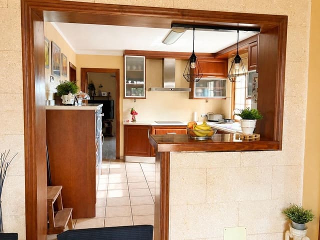 Finca/Casa Rural de 5 habitaciones en Sencelles en venta con piscina - 970.000 € (Ref: 9896228)