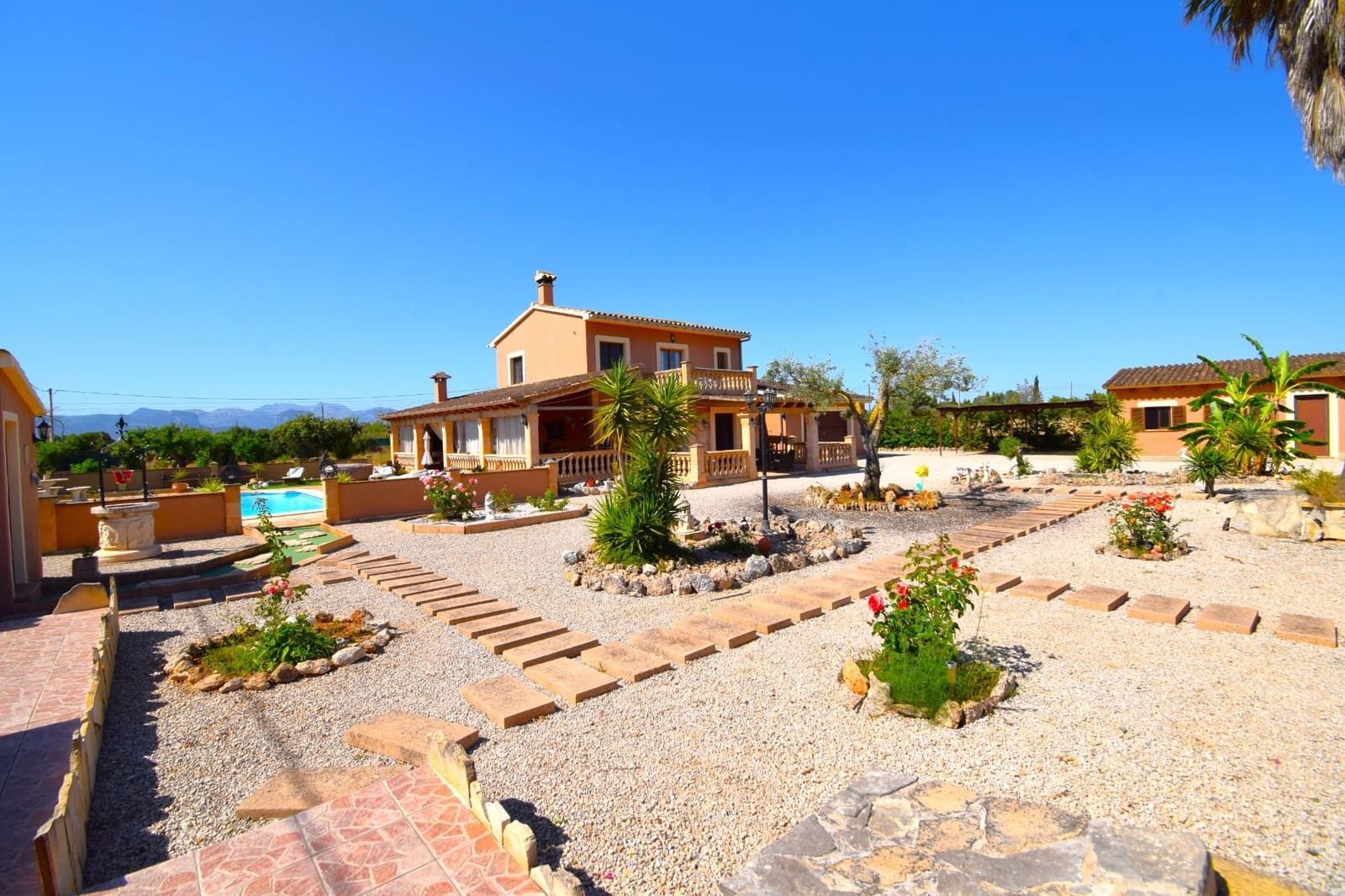 Finca/Casa Rural de 5 habitaciones en Sencelles en venta con piscina - 970.000 € (Ref: 9896228)