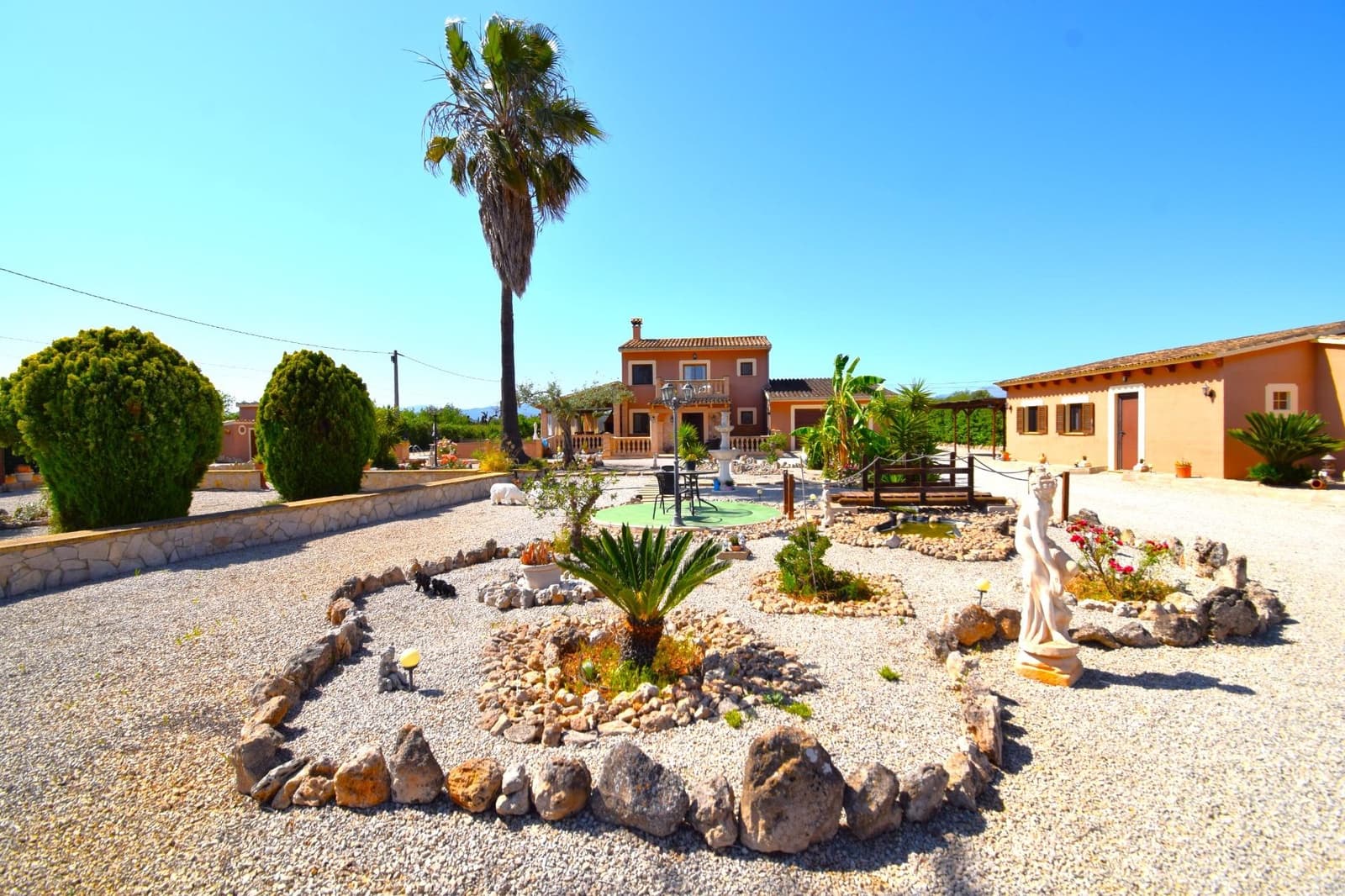 Finca/Casa Rural de 5 habitaciones en Sencelles en venta con piscina - 970.000 € (Ref: 9896228)