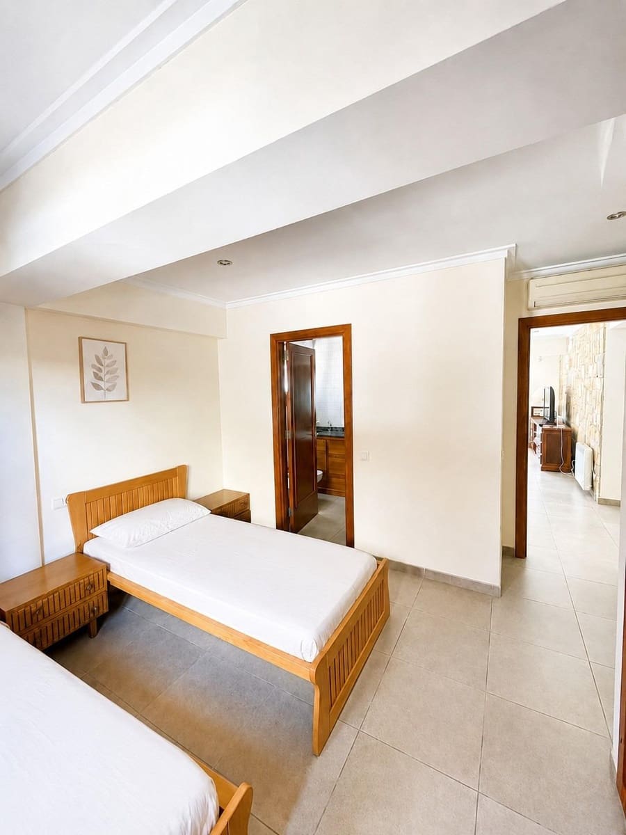 2 bedroom Beach Apartment for rent in Alcudia - € 1,800 (Ref: 9916046)
