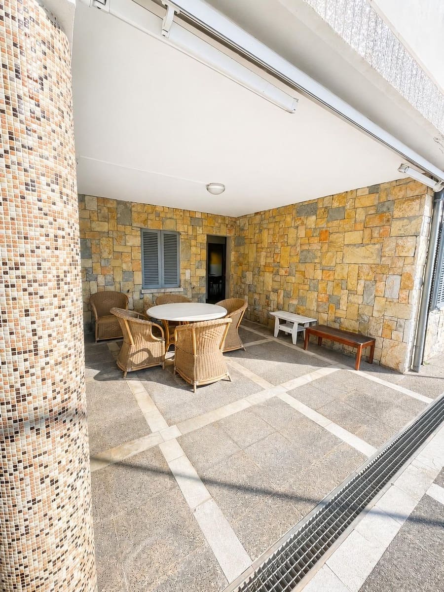 2 bedroom Beach Apartment for rent in Alcudia - € 1,800 (Ref: 9916046)
