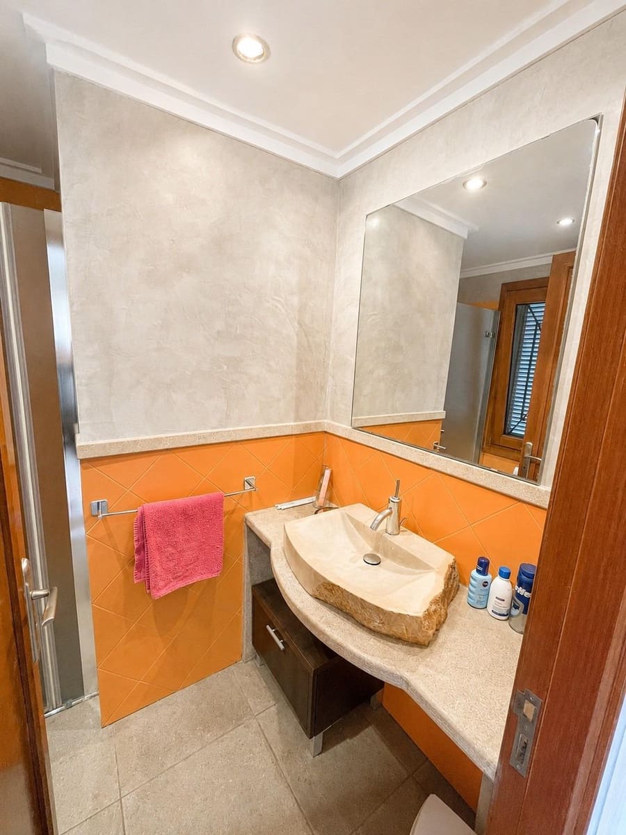 2 bedroom Beach Apartment for rent in Alcudia - € 1,800 (Ref: 9916046)