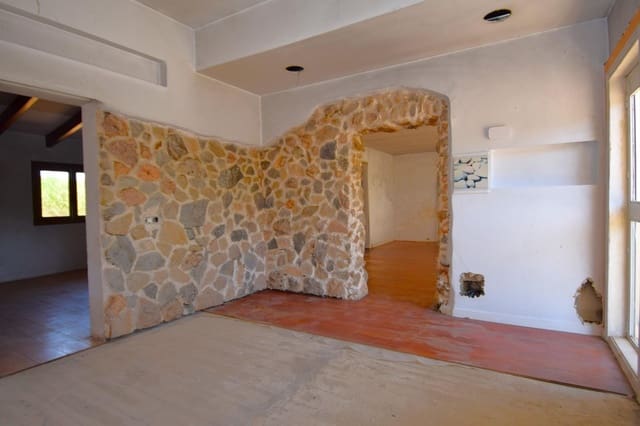 2 slaapkamer Finca/Landhuis te koop in Muro - € 410.000 (Ref: 9936557)