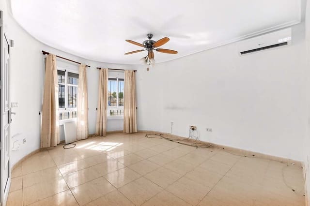 3 makuuhuone Huvila myytävänä paikassa Pinar de Campoverde, Pilar de la Horadada - 295 000 € (Ref: 10026001)
