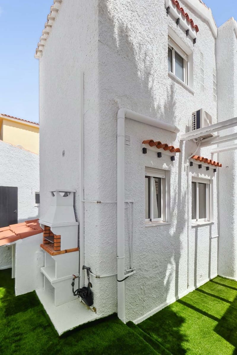 3 slaapkamer Villa te koop in Pinar de Campoverde met zwembad garage - € 359.000 (Ref: 10055584)