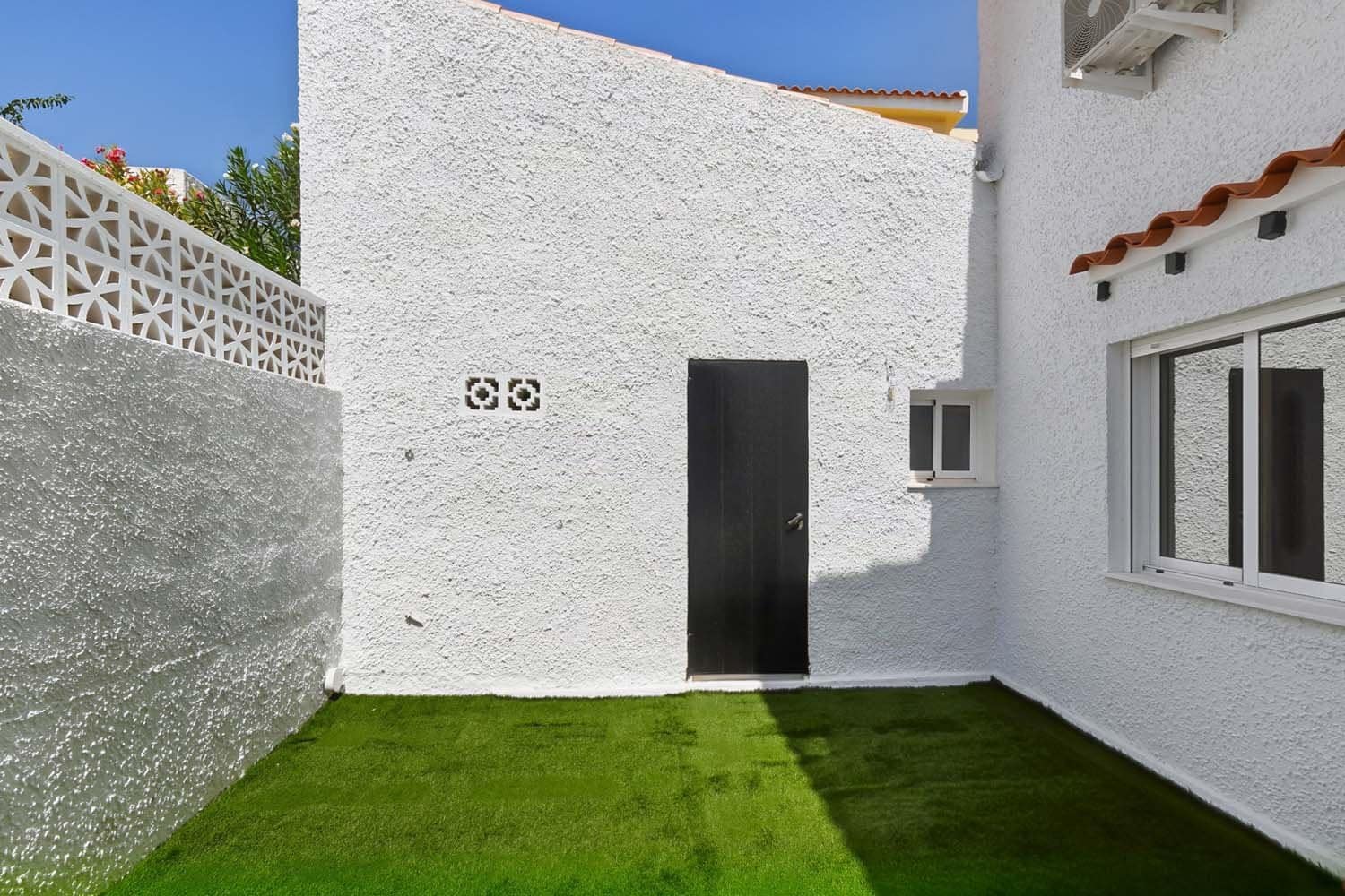 3 slaapkamer Villa te koop in Pinar de Campoverde met zwembad garage - € 359.000 (Ref: 10055584)