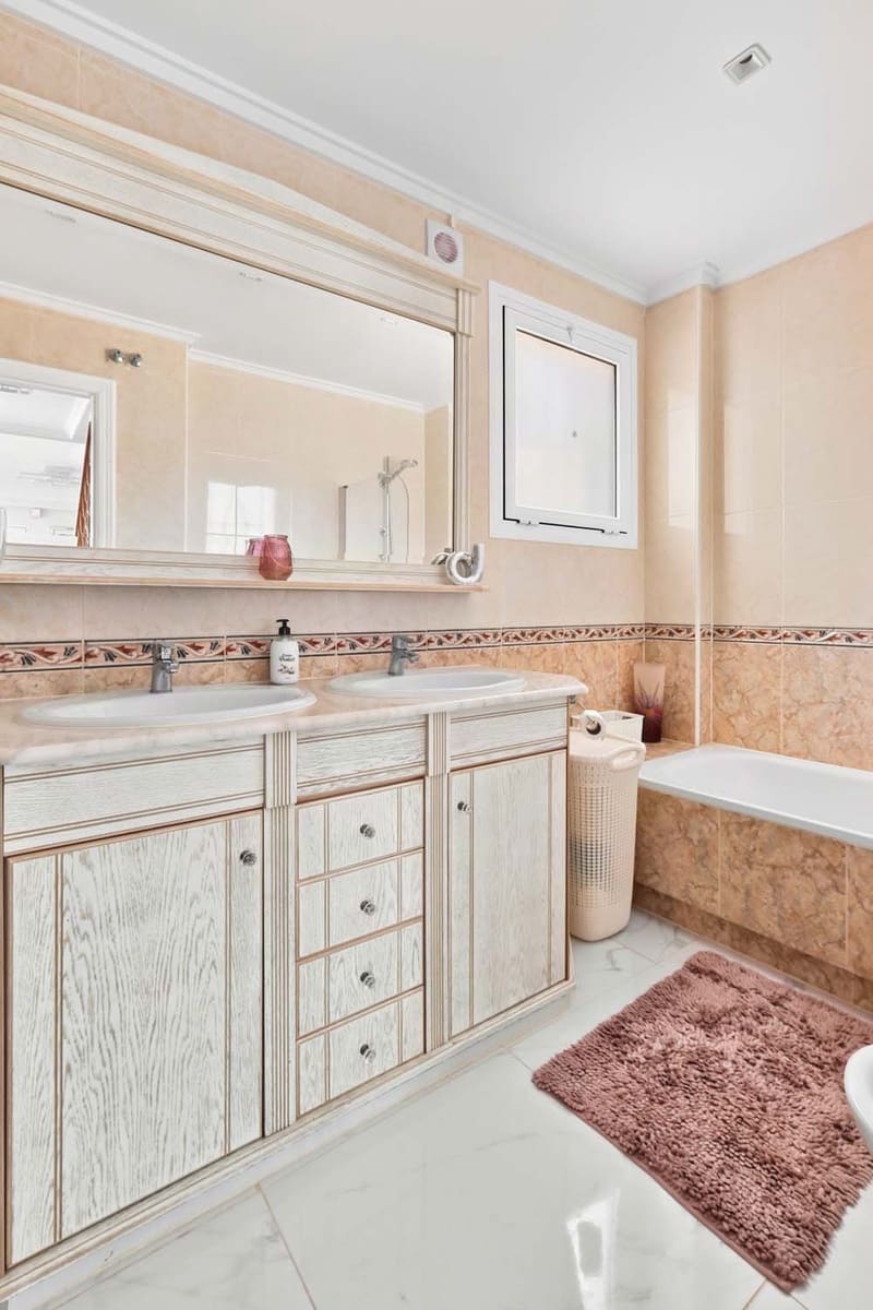 3 chambre Villa/Maison à vendre à Pinar de Campoverde avec piscine garage - 339 950 € (Ref: 10060640)