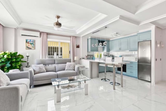 3 chambre Villa/Maison à vendre à Pinar de Campoverde, Pilar de la Horadada avec piscine garage - 339 950 € (Ref: 10060640)