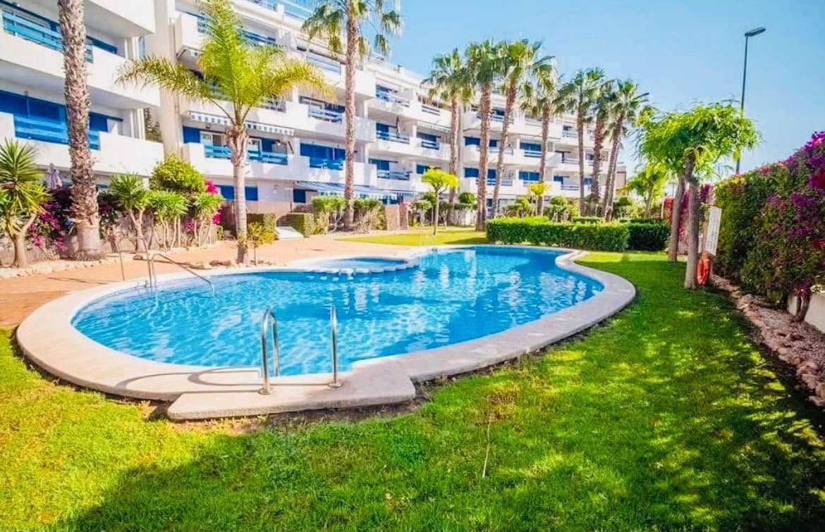 2 sovrum Lägenhet till salu i Playa Flamenca med pool garage - 199 990 € (Ref: 10070411)