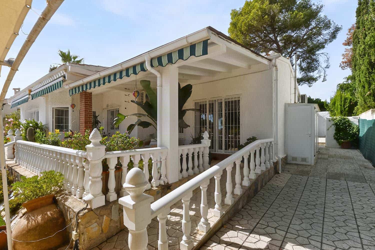 3 soverom Villa til salgs i Pinar de Campoverde med svømmebasseng garasje - € 470 000 (Ref: 10073021)