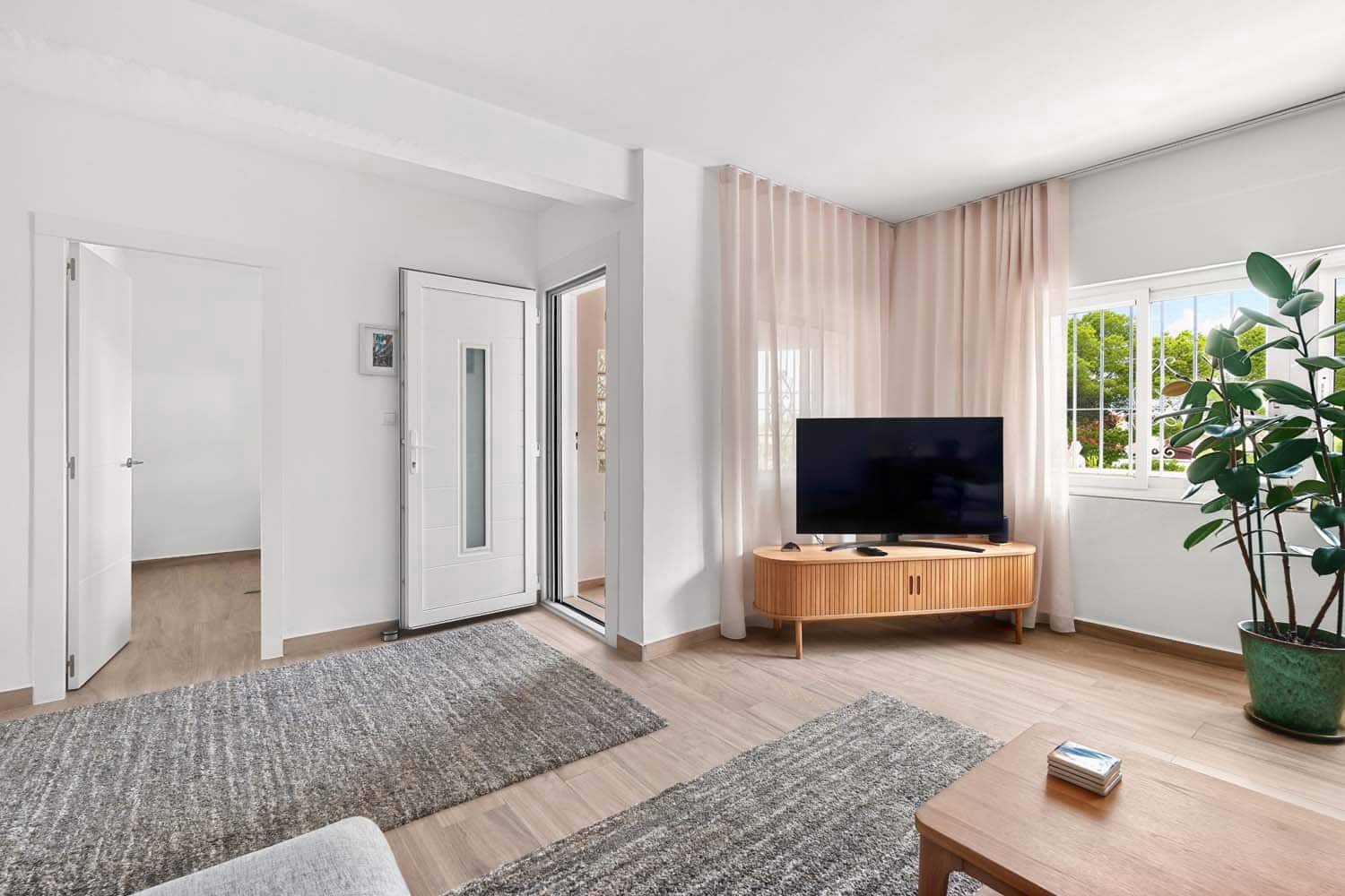 3 soverom Villa til salgs i Pinar de Campoverde med svømmebasseng garasje - € 470 000 (Ref: 10073021)