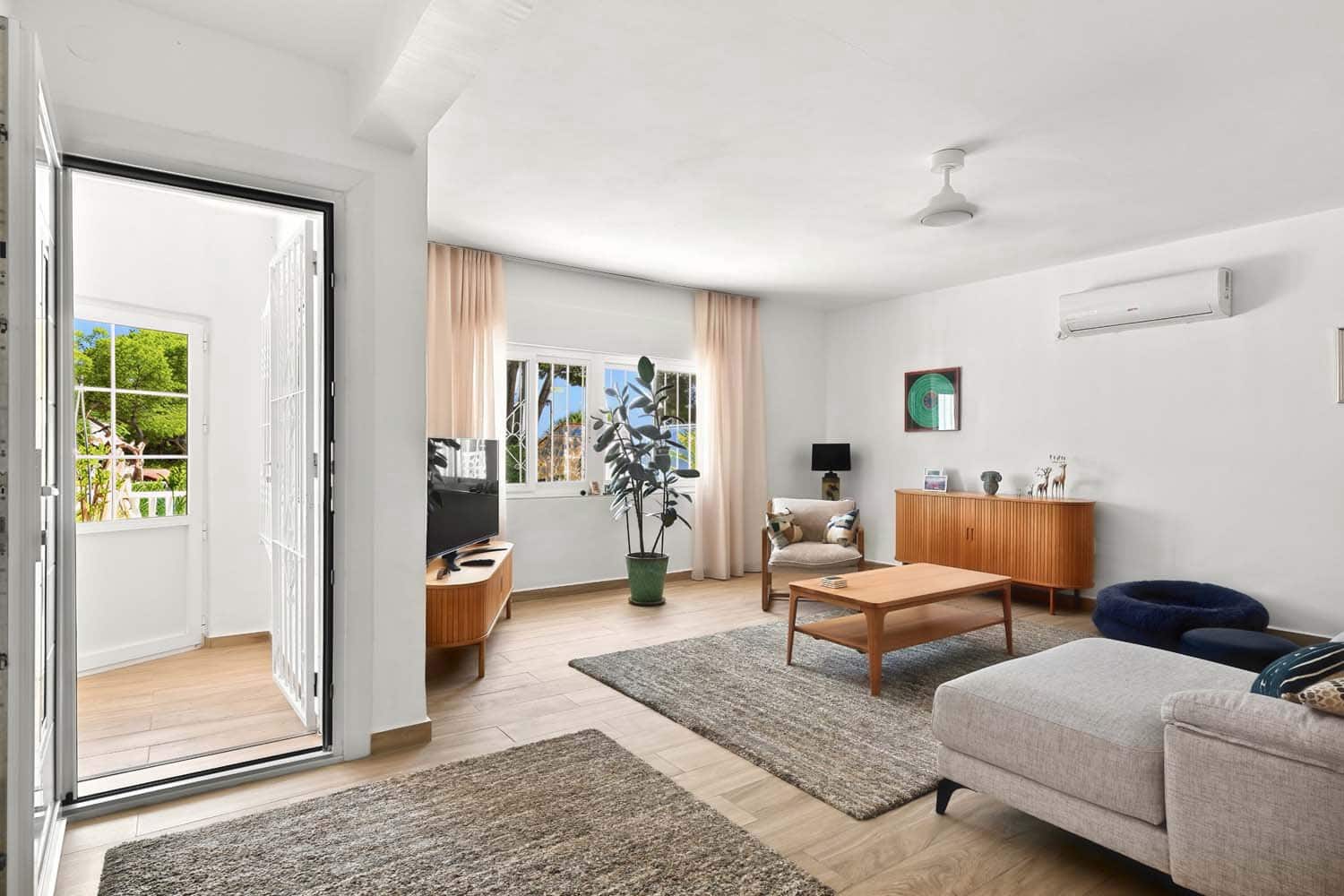 3 soverom Villa til salgs i Pinar de Campoverde med svømmebasseng garasje - € 470 000 (Ref: 10073021)