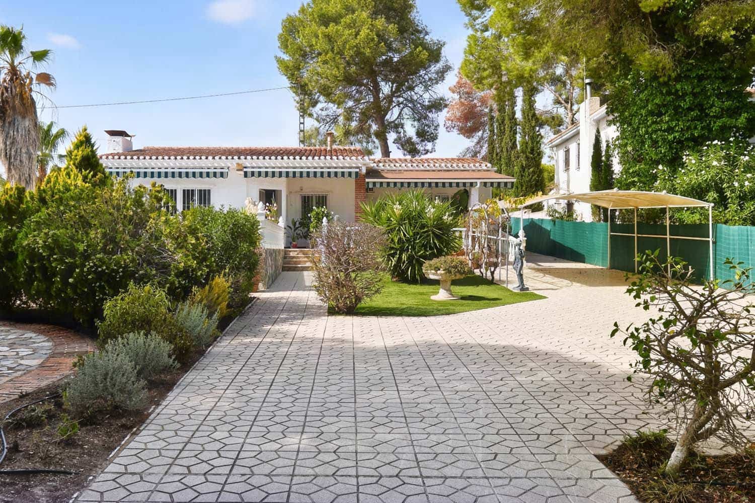 3 soverom Villa til salgs i Pinar de Campoverde med svømmebasseng garasje - € 470 000 (Ref: 10073021)