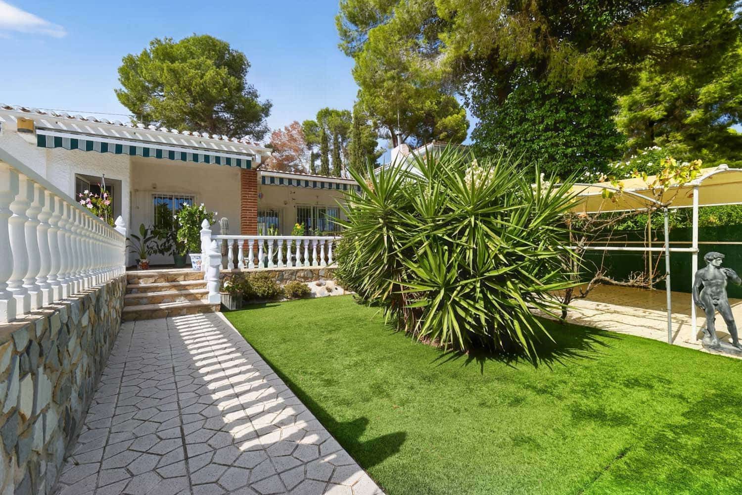 3 soverom Villa til salgs i Pinar de Campoverde med svømmebasseng garasje - € 470 000 (Ref: 10073021)