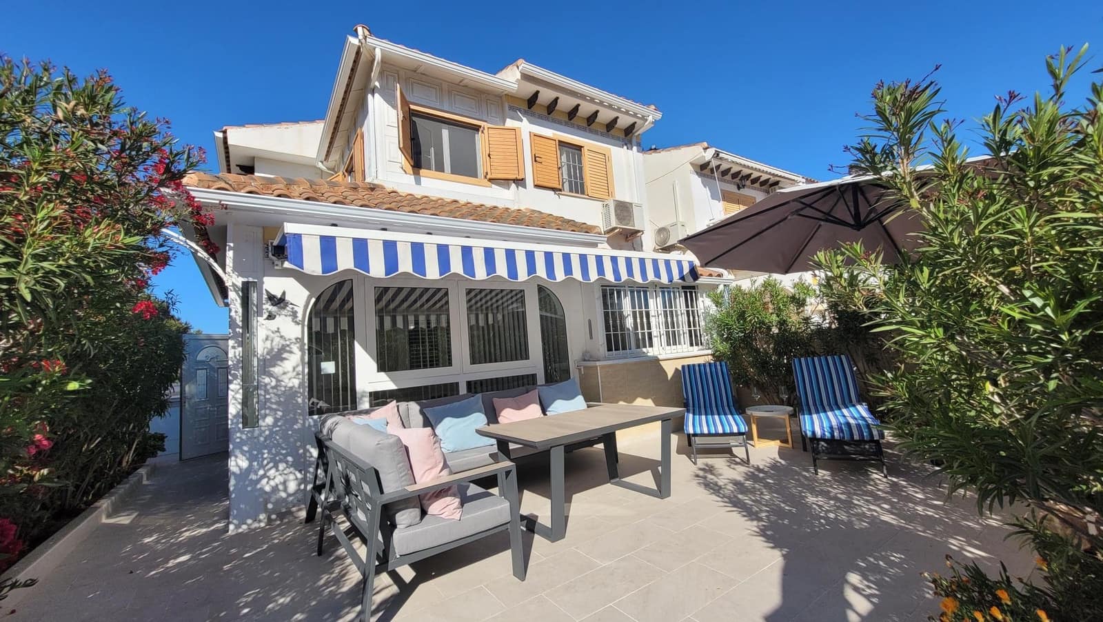 2 chambre Villa/Maison Semi-Mitoyenne à vendre à Pilar de la Horadada avec piscine - 229 500 € (Ref: 10073240)