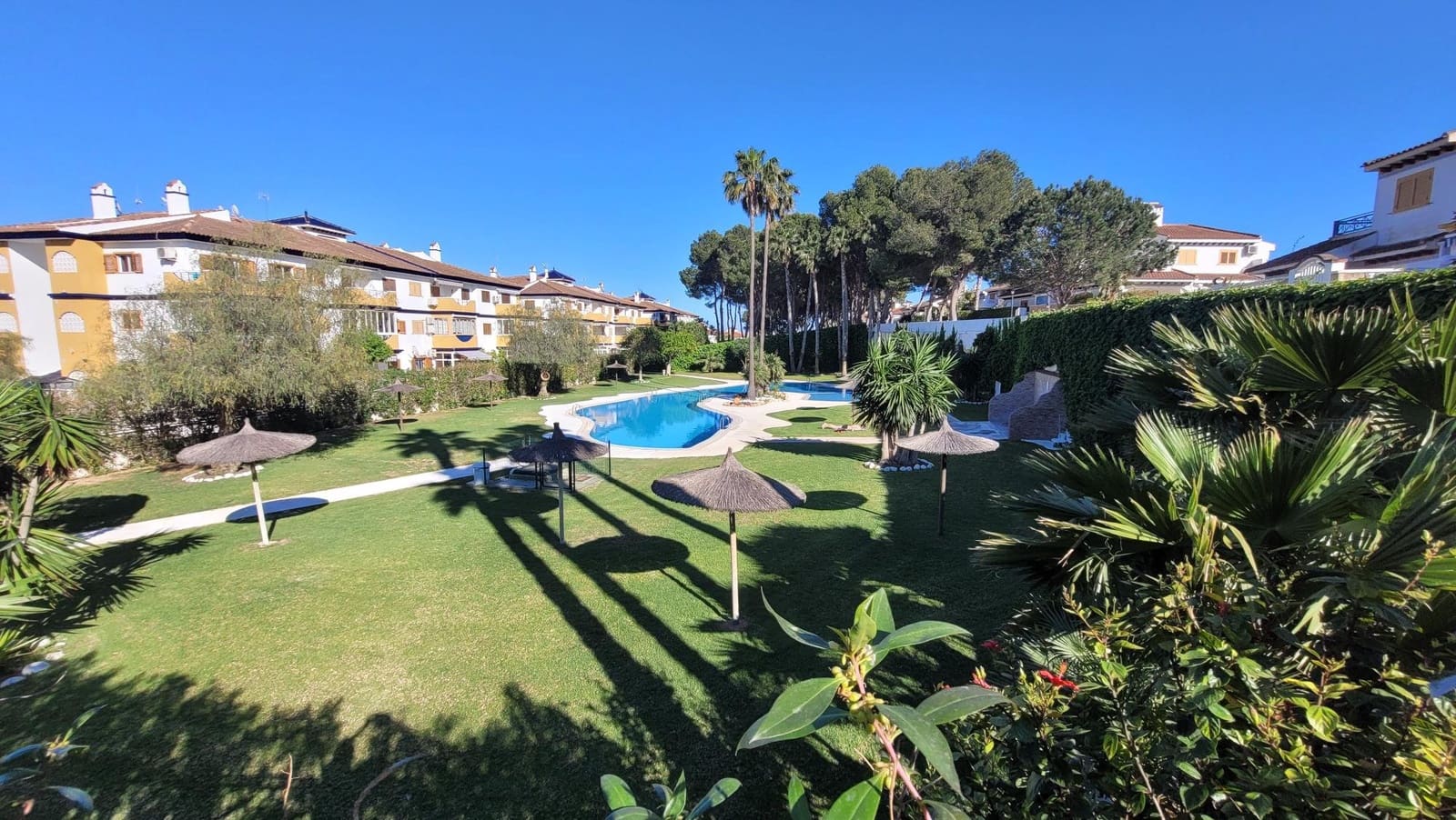 2 chambre Villa/Maison Semi-Mitoyenne à vendre à Pilar de la Horadada avec piscine - 229 500 € (Ref: 10073240)
