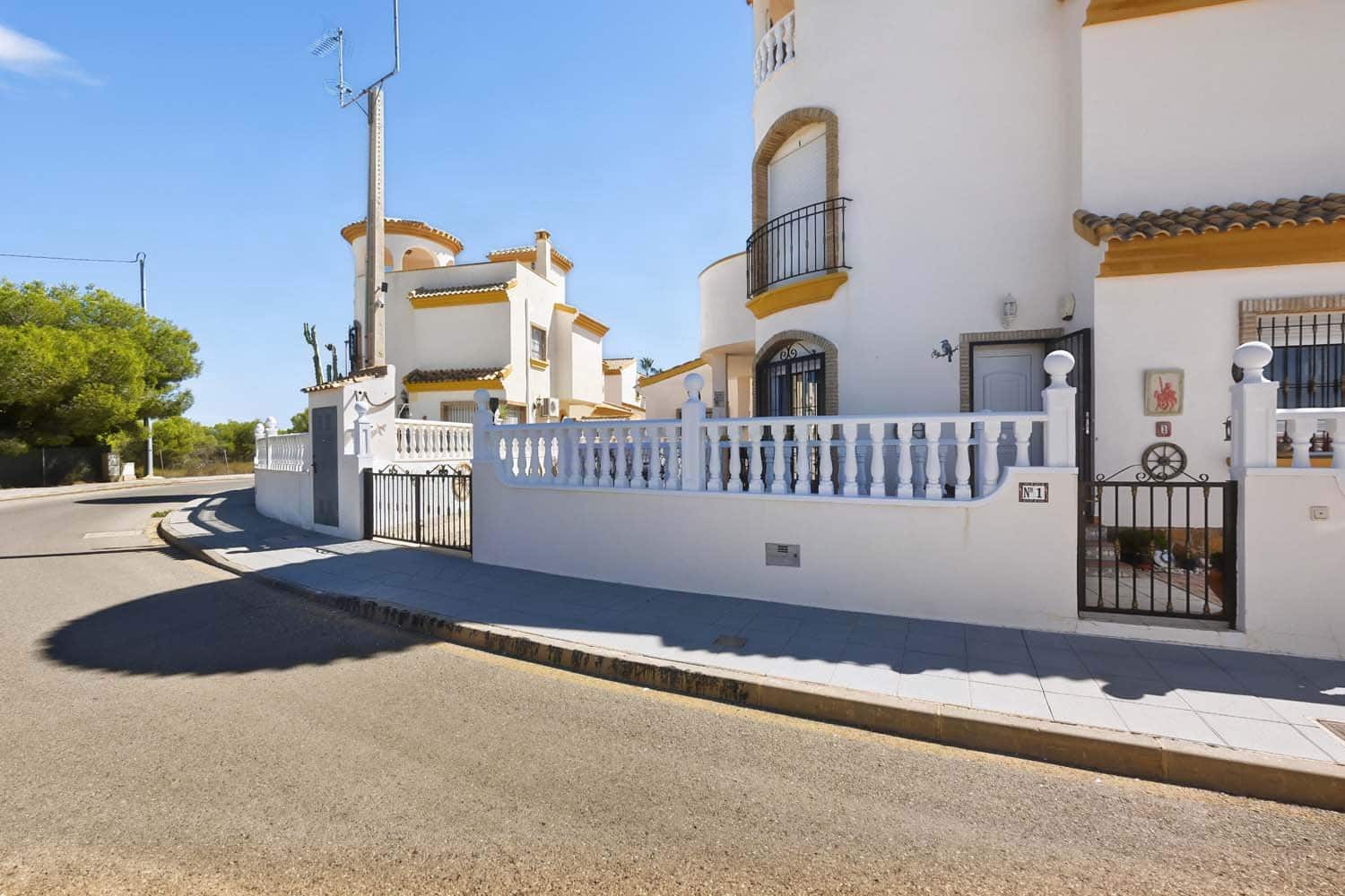 3 soverom Villa til salgs i Pinar de Campoverde med svømmebasseng garasje - € 275 000 (Ref: 10088718)