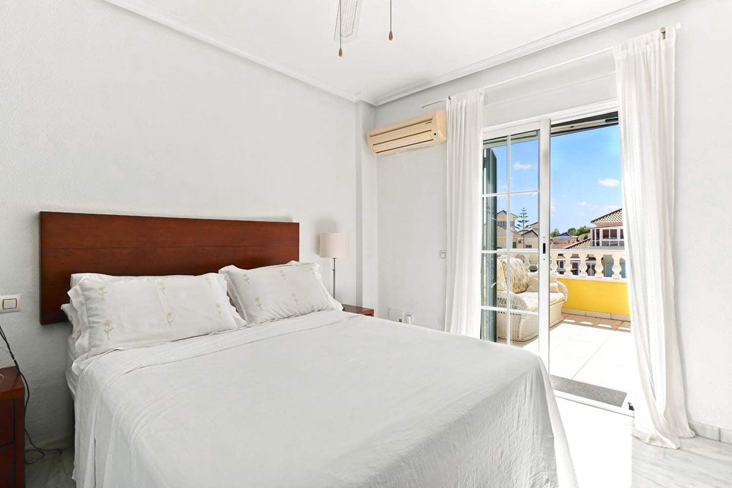 3 slaapkamer Villa te koop in Pinar de Campoverde met zwembad garage - € 380.000 (Ref: 10111874)