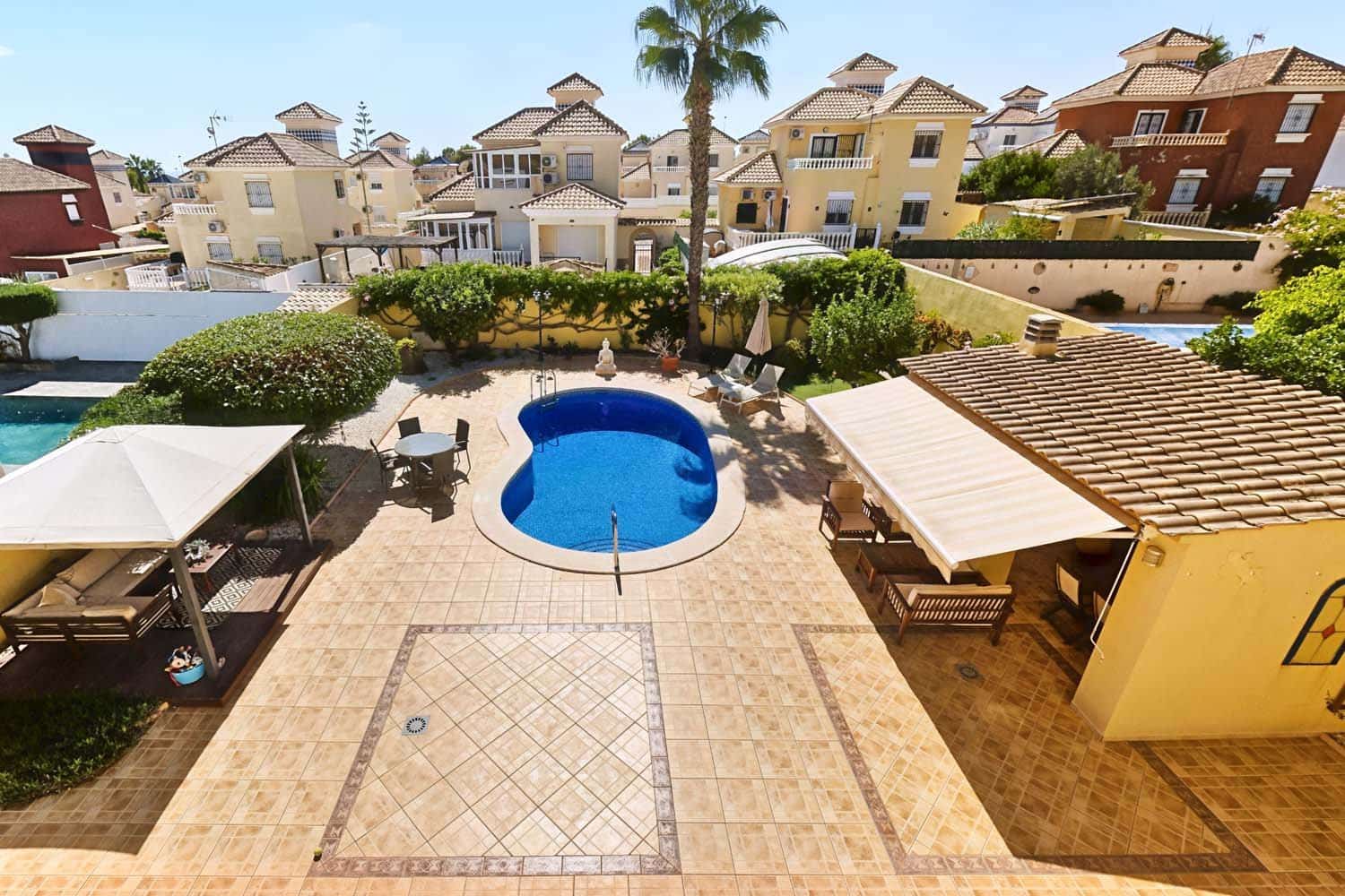 3 slaapkamer Villa te koop in Pinar de Campoverde met zwembad garage - € 380.000 (Ref: 10111874)
