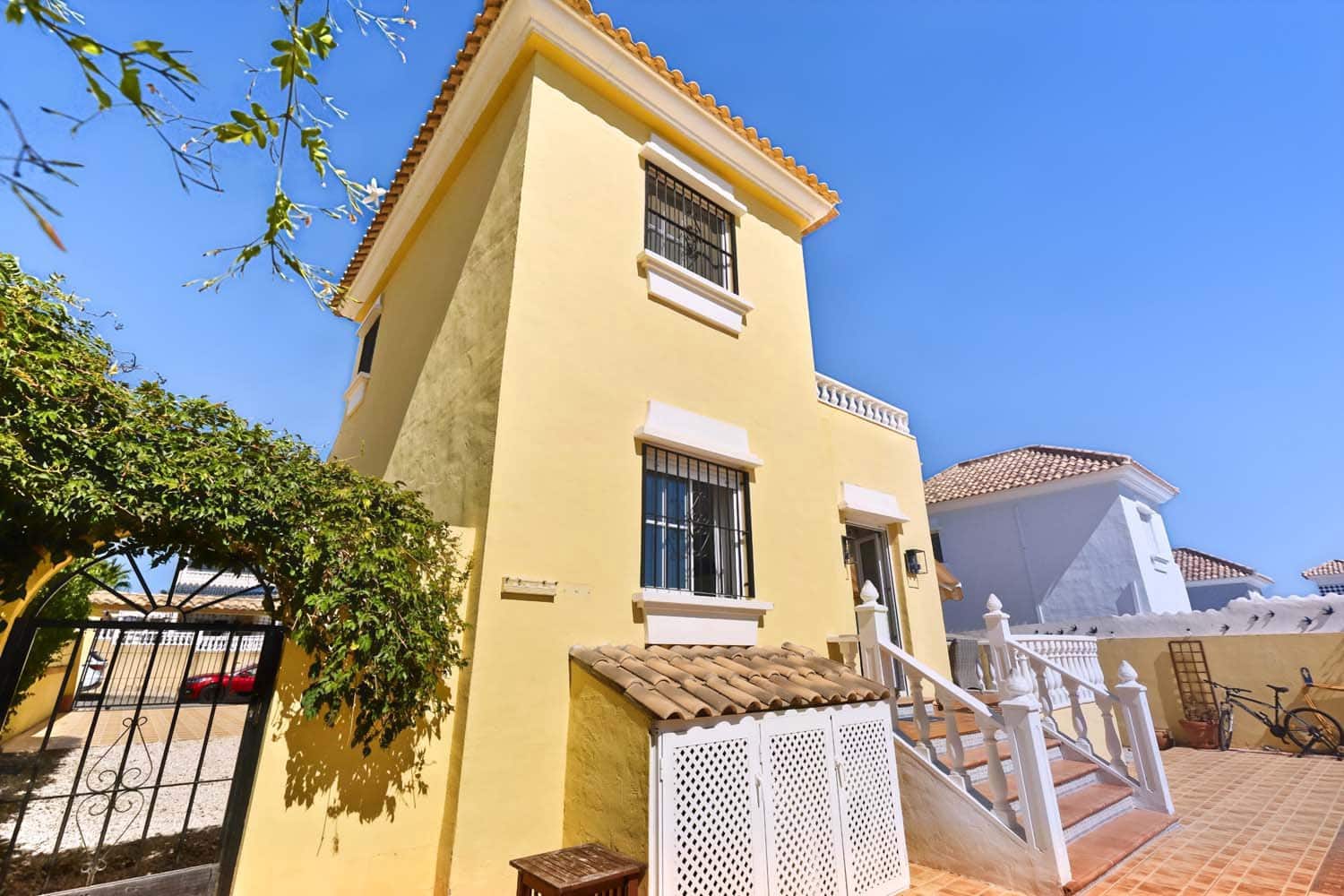 3 slaapkamer Villa te koop in Pinar de Campoverde met zwembad garage - € 380.000 (Ref: 10111874)