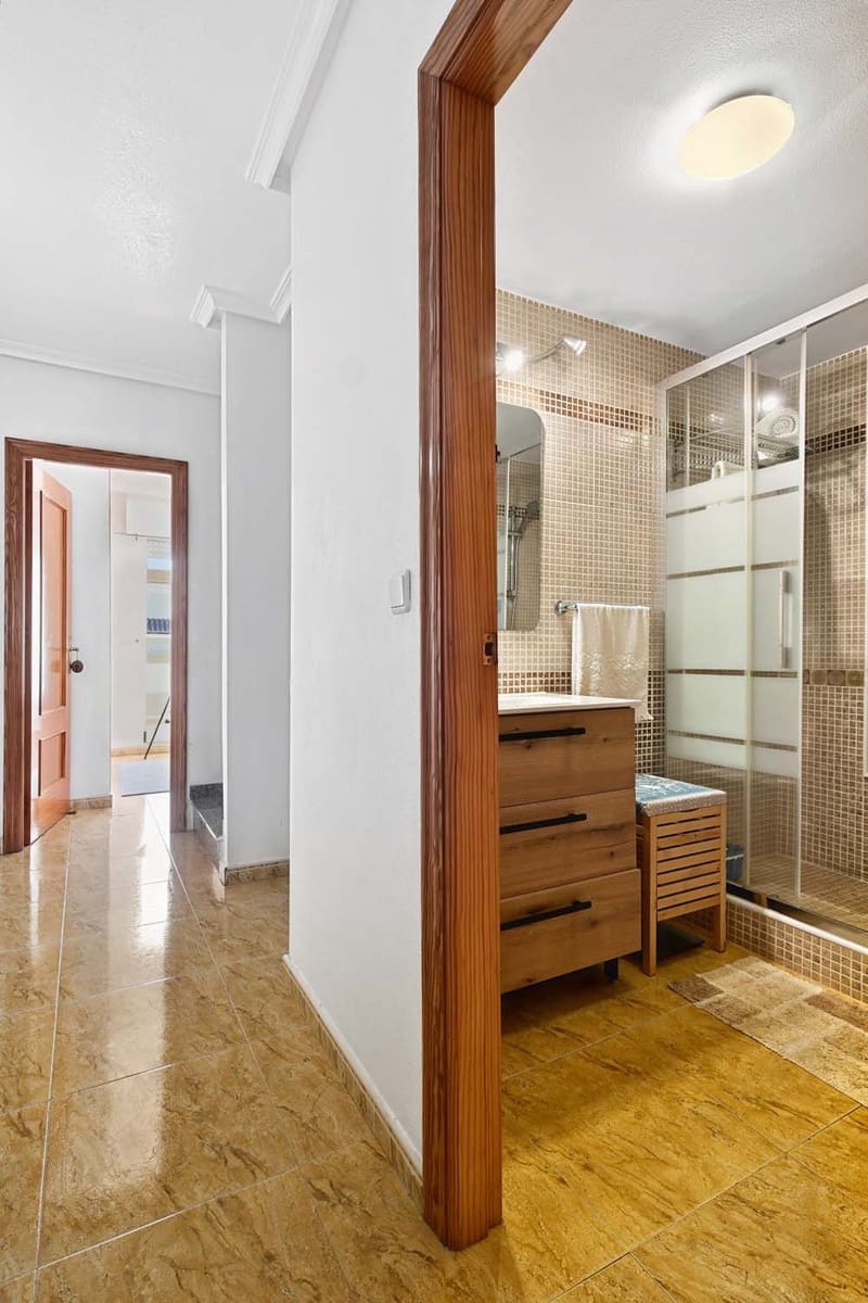 3 sypialnia Dom na sprzedaż w Playa Flamenca z basenem garażem - 197 950 € (Ref: 10124793)
