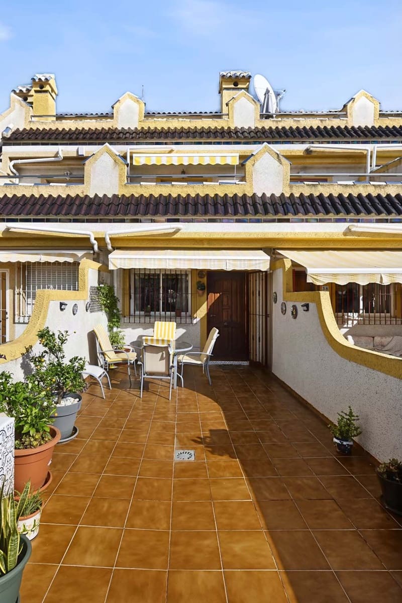 3 sypialnia Dom na sprzedaż w Playa Flamenca z basenem garażem - 197 950 € (Ref: 10124793)