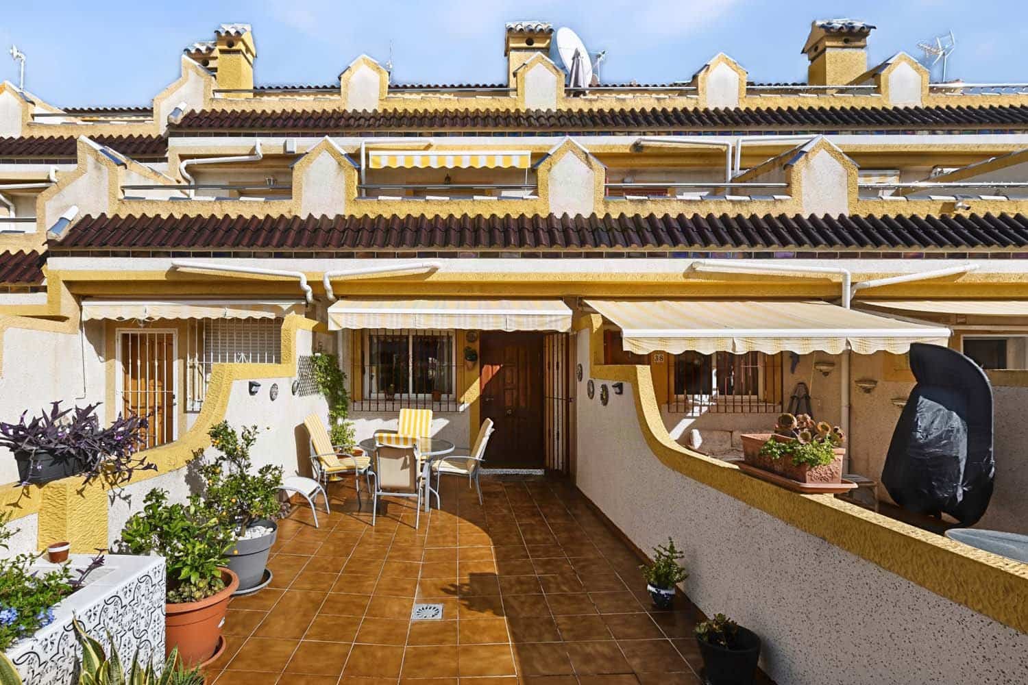 3 sypialnia Dom na sprzedaż w Playa Flamenca z basenem garażem - 197 950 € (Ref: 10124793)