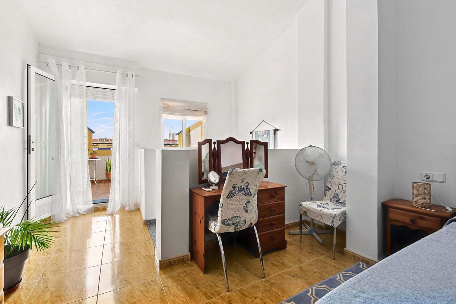 3 sypialnia Dom na sprzedaż w Playa Flamenca z basenem garażem - 197 950 € (Ref: 10124793)