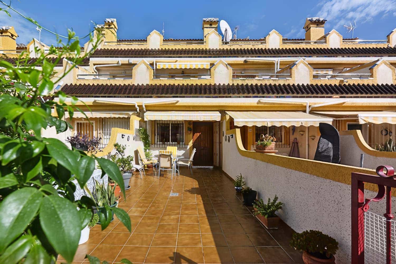 3 sypialnia Dom na sprzedaż w Playa Flamenca z basenem garażem - 197 950 € (Ref: 10124793)