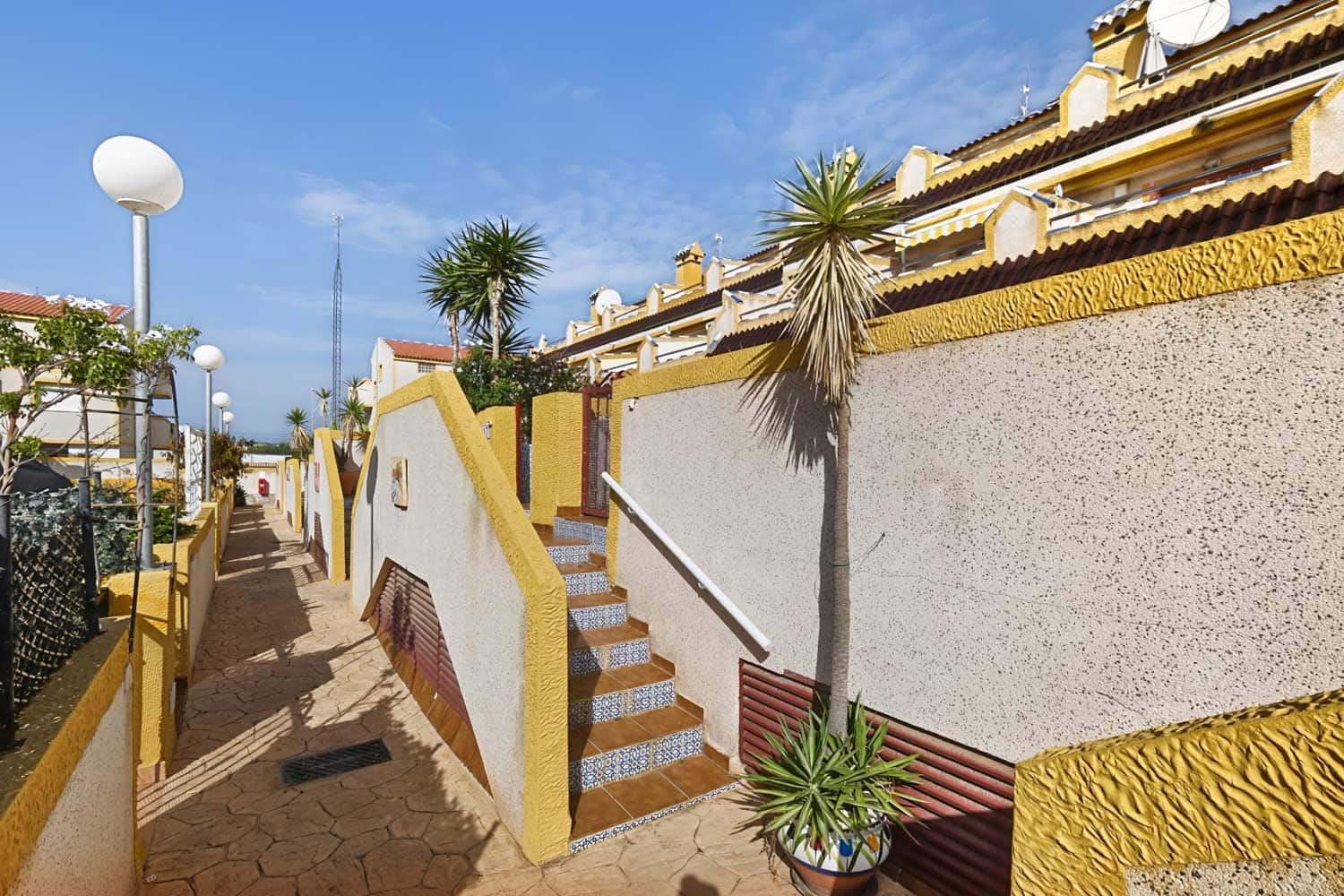 3 sypialnia Dom na sprzedaż w Playa Flamenca z basenem garażem - 197 950 € (Ref: 10124793)