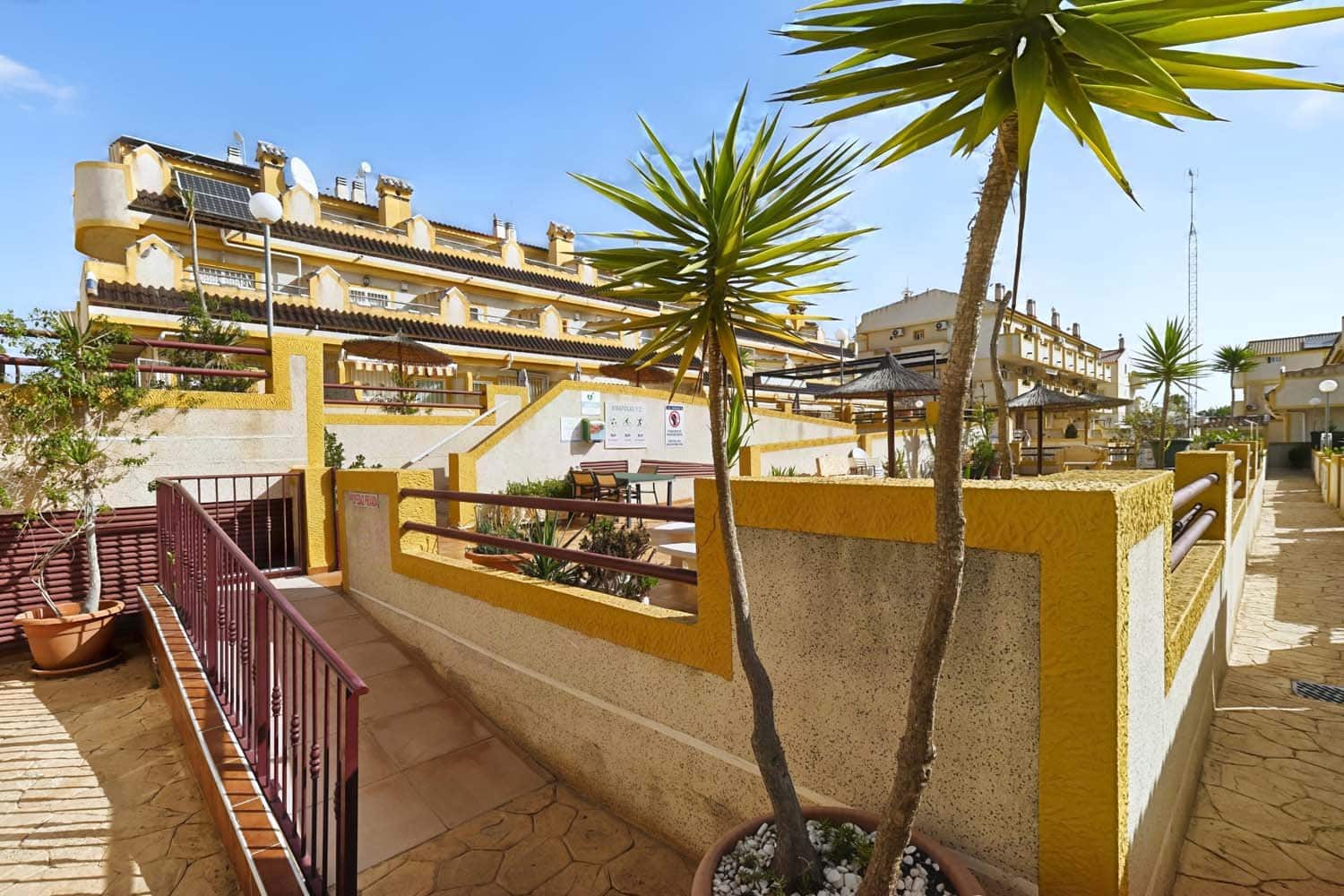 3 sypialnia Dom na sprzedaż w Playa Flamenca z basenem garażem - 197 950 € (Ref: 10124793)