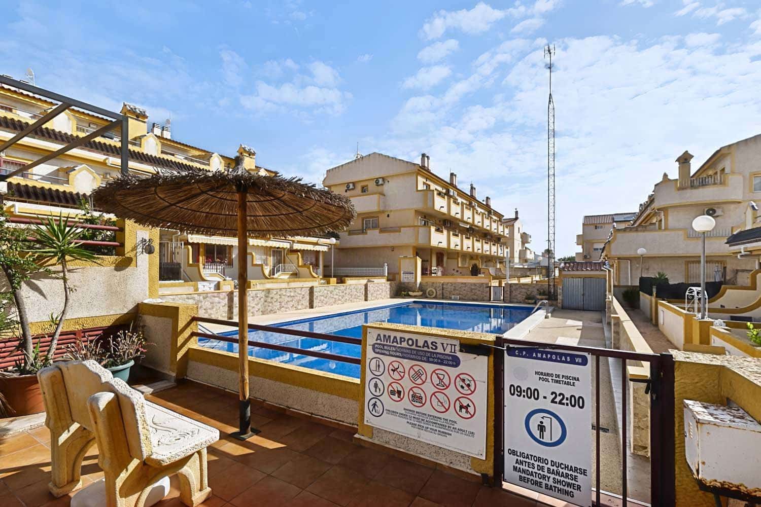 3 sypialnia Dom na sprzedaż w Playa Flamenca z basenem garażem - 197 950 € (Ref: 10124793)