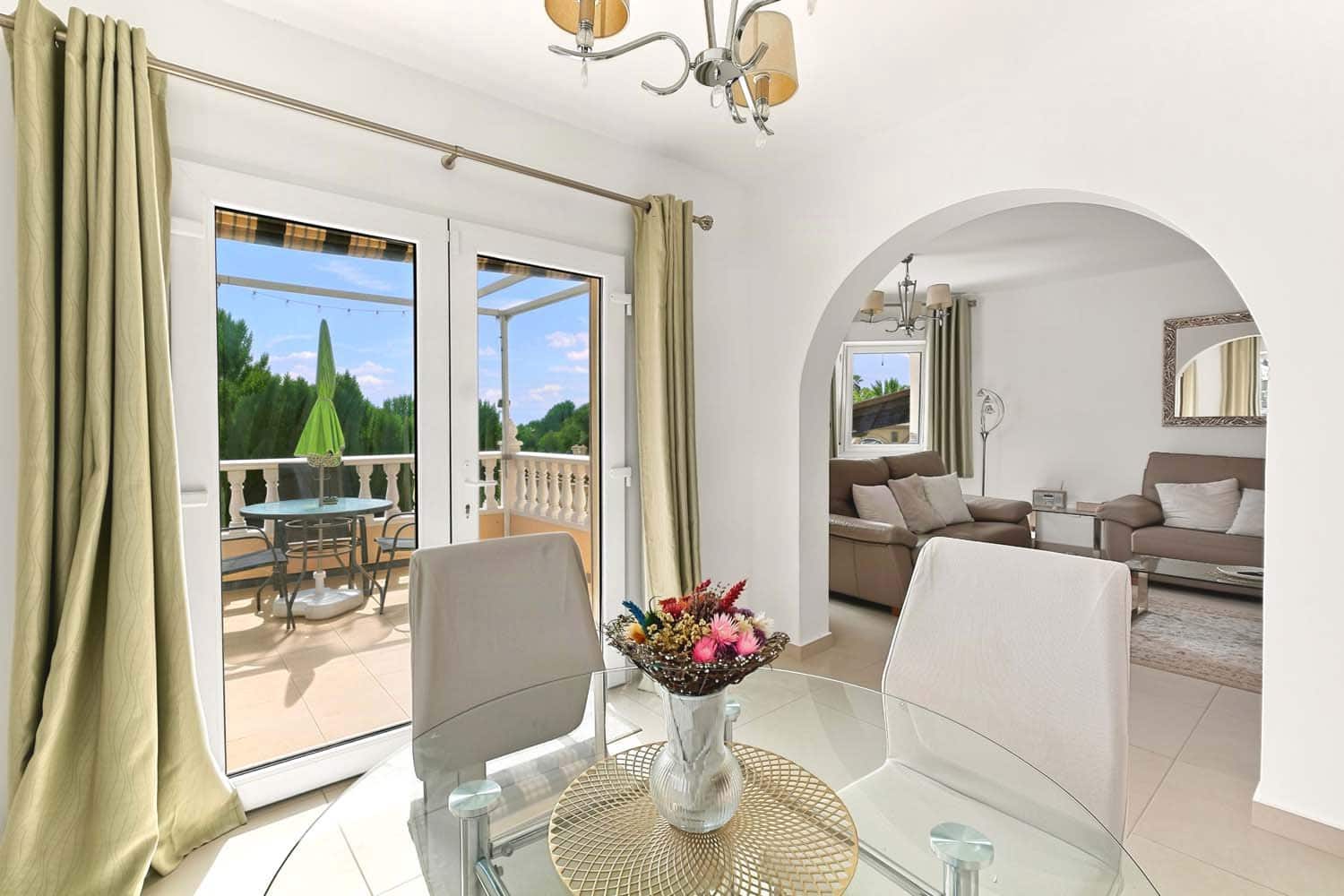 4 slaapkamer Villa te koop in Pinar de Campoverde met zwembad garage - € 470.000 (Ref: 10130635)