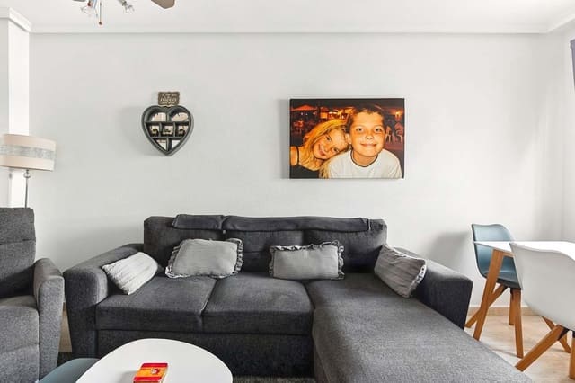 2 soveværelse Byhus til salg i Pilar de la Horadada ciudad, Pilar de la Horadada med swimmingpool - € 175.000 (Ref: 10133496)