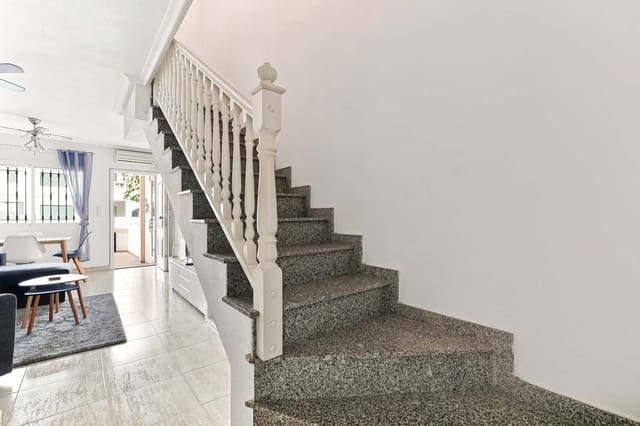 2 soveværelse Byhus til salg i Pilar de la Horadada ciudad, Pilar de la Horadada med swimmingpool - € 175.000 (Ref: 10133496)