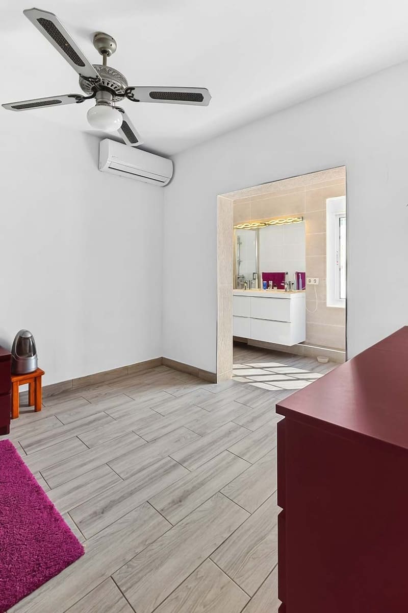 3 soveværelse Villa til salg i Pinar de Campoverde med garage - € 329.500 (Ref: 10134876)
