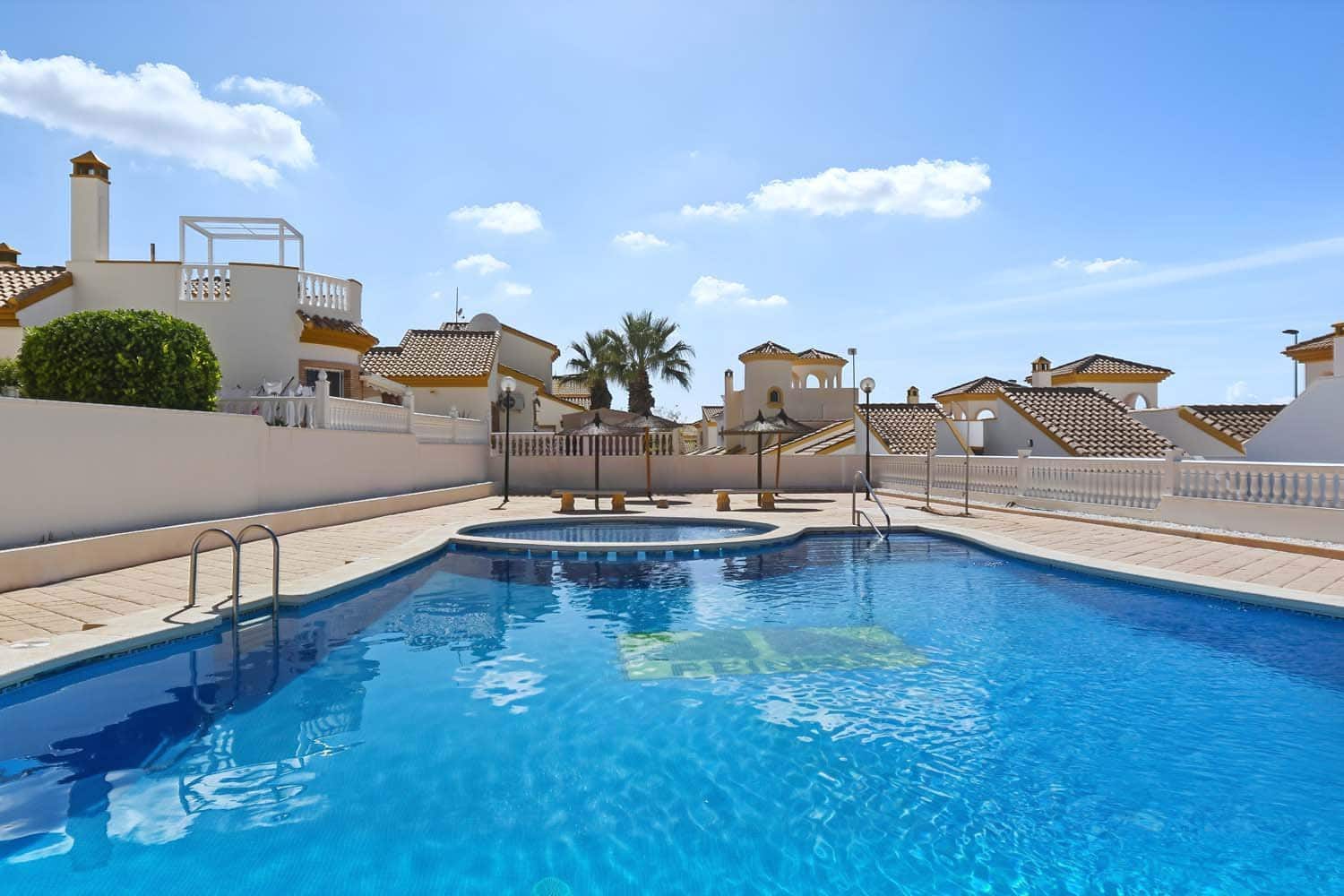 2 soveværelse Villa til salg i Pinar de Campoverde med swimmingpool garage - € 217.500 (Ref: 10153684)