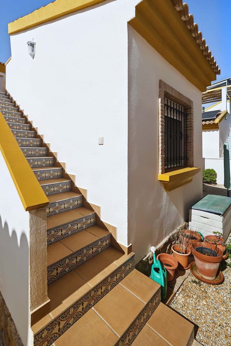 2 soveværelse Villa til salg i Pinar de Campoverde med swimmingpool garage - € 217.500 (Ref: 10153684)