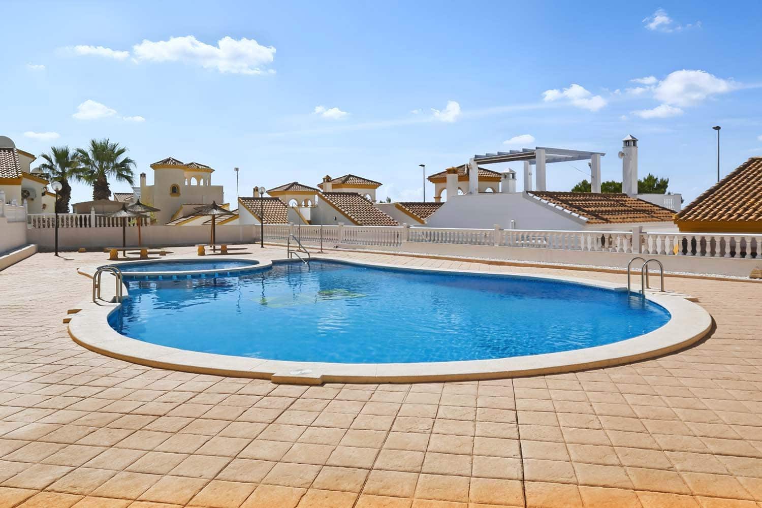 2 soveværelse Villa til salg i Pinar de Campoverde med swimmingpool garage - € 217.500 (Ref: 10153684)