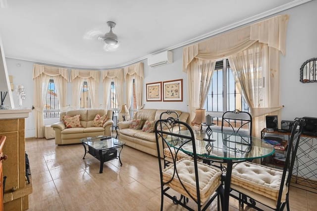 2 soveværelse Villa til salg i Pinar de Campoverde, Pilar de la Horadada med swimmingpool garage - € 217.500 (Ref: 10153684)