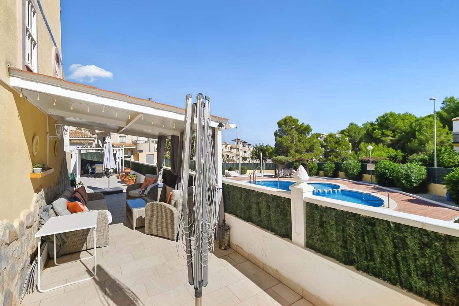 Pareado de 3 habitaciones en Pinar de Campoverde en venta con piscina - 197.500 € (Ref: 10153823)
