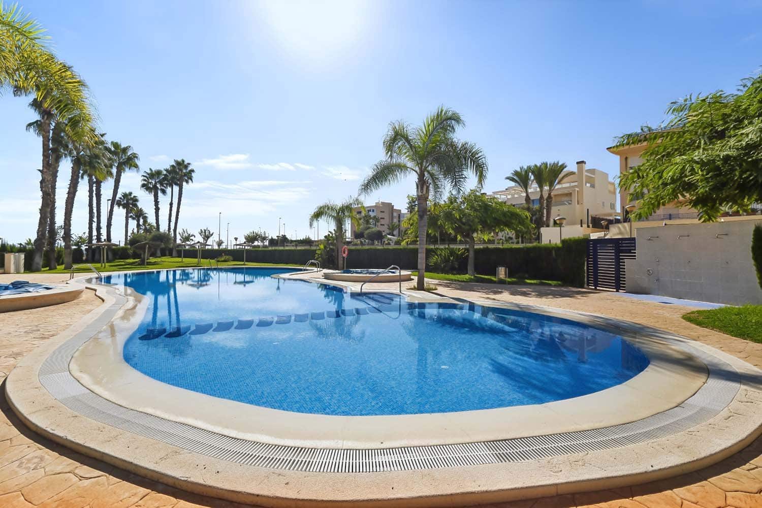 2 chambre Appartement à vendre à Pilar de la Horadada avec piscine garage - 290 000 € (Ref: 10153979)