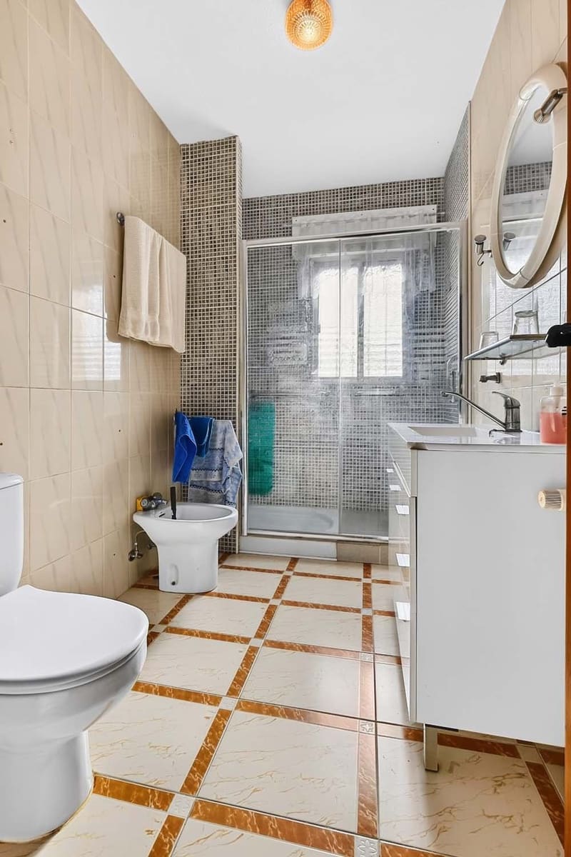 4 chambre Villa/Maison à vendre à Pinar de Campoverde avec piscine garage - 349 950 € (Ref: 10165080)